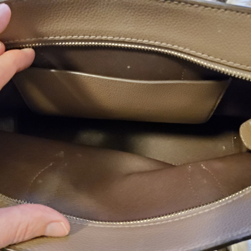 Authentic Kate Spade Eva Bag Fair to Partly Cloudy Condition - Picture 13 of 16
